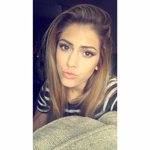 Meet your Posher, Ana