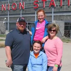 Meet your Posher, Leslie