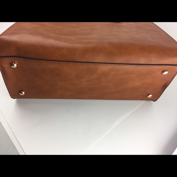 Large Structured Handbag Camel Holds iPad/tablet - Picture 3 of 8