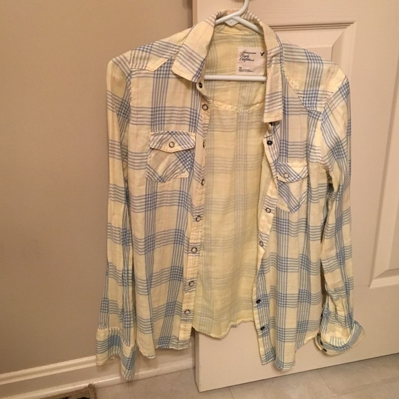 American Eagle flannel shirt, NEVER WORN! Tags on