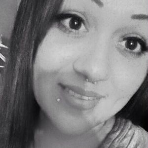 Meet your Posher, Adriana