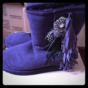 New in box Koolaburra purple boots