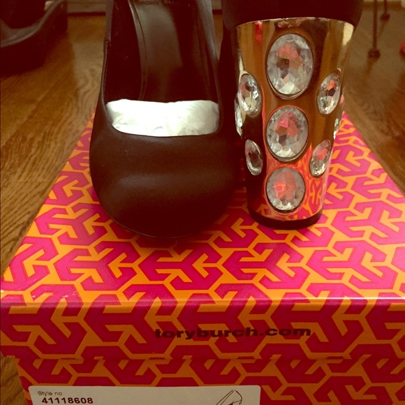 Tory Burch NEW in box rhinestone heel pumps