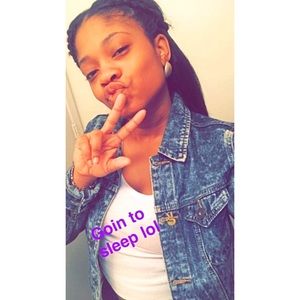 Meet your Posher, Rayven