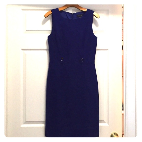 Never Worn Tahari Size 4 Sheath Dress