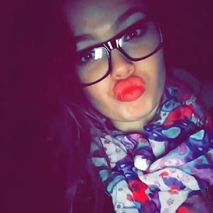 Meet your Posher, Katlyn