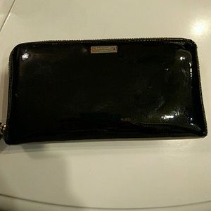Kate spade Patent leather wallet