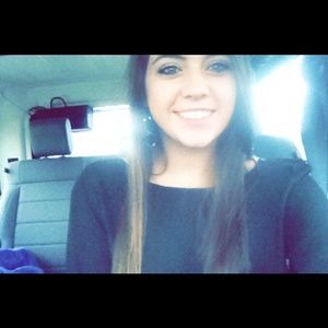 Meet your Posher, Brittney