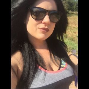 Meet your Posher, Erin