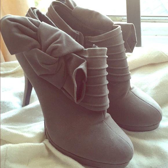 SOLD! Taupe heeled booties!