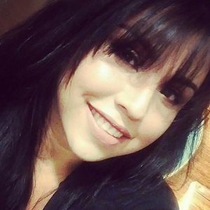 Meet your Posher, Yaneth