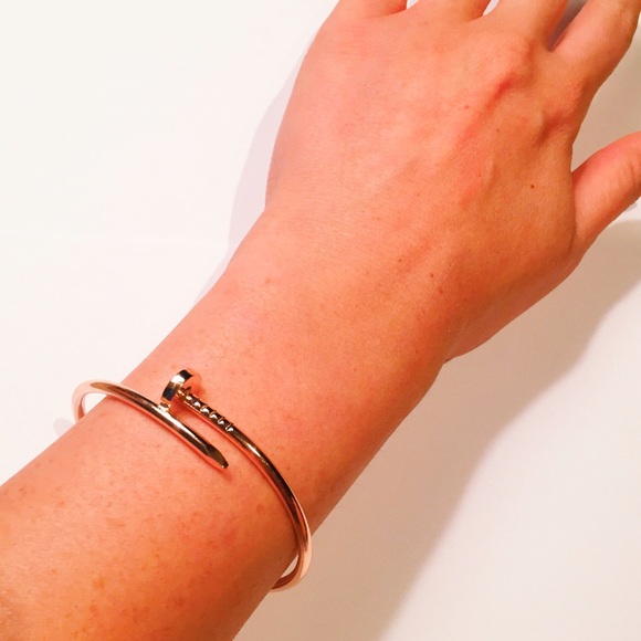 Rose gold nail wrapped bracelet - Picture 3 of 3