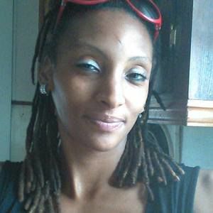 Meet your Posher, Monique