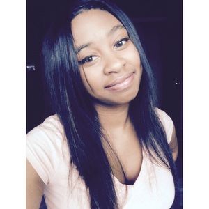 Meet your Posher, Desirae