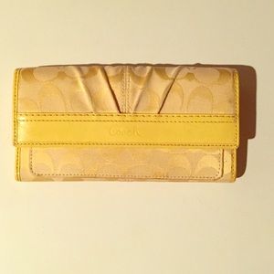 Authentic Coach wallet