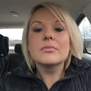 Meet your Posher, Magdalena