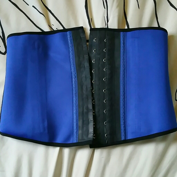 Ann Cherry Waist Trainer