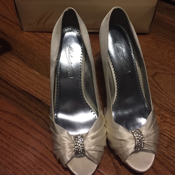 Michaelangelo Diana shoes - Picture 1 of 4