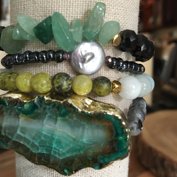💜bundled Semi precious stone stacked bracelets - Picture 2 of 4