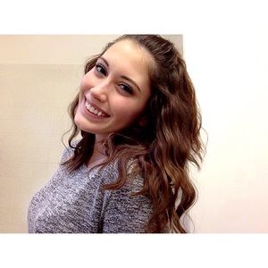 Meet your Posher, Haley