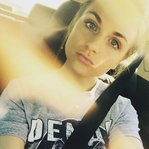 Meet your Posher, Natalie