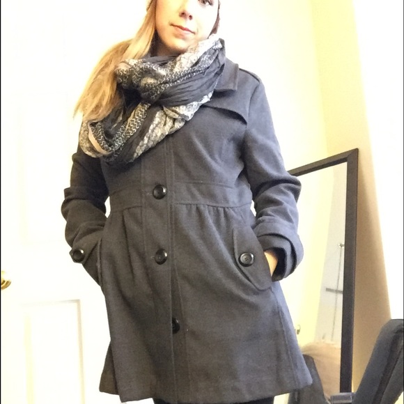 ✨✨MAKE AN OFFER Gray pea coat