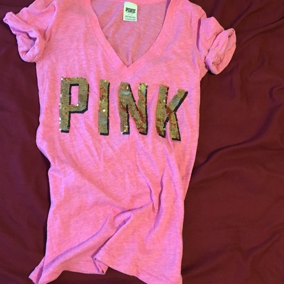 PINK Victoria's Secret v neck