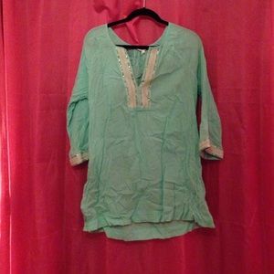 Athleta Tunic w/beading New Seafoam colored