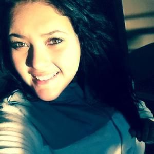 Meet your Posher, Alexis