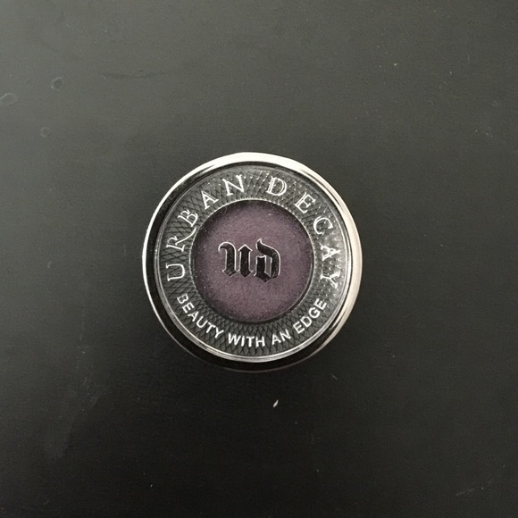 Urban Decay single eyeshadow in Tornado.