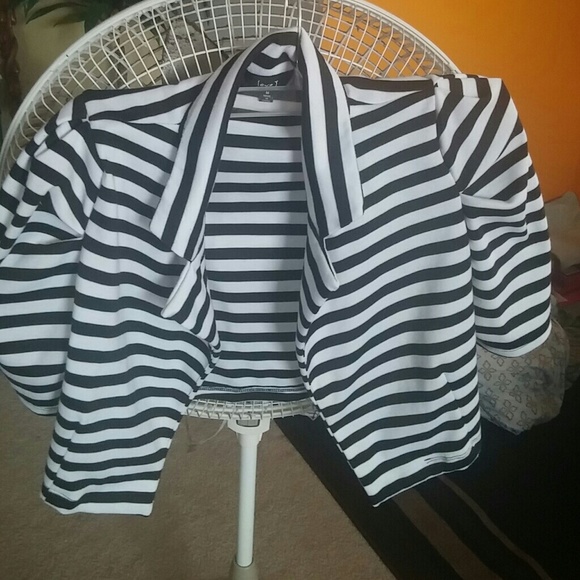 Small jacket - Picture 2 of 3