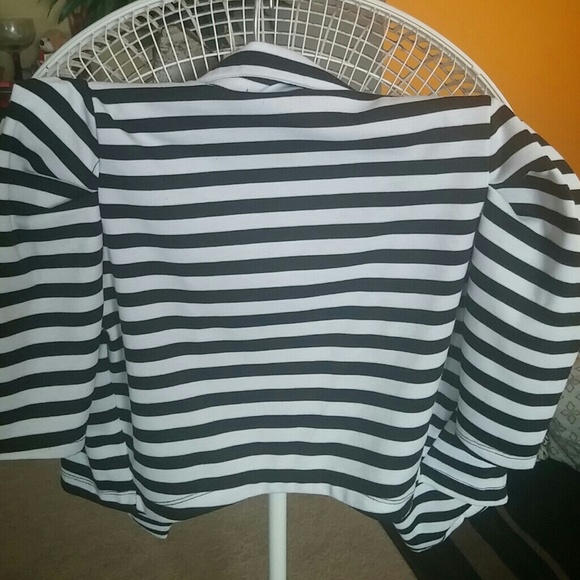 Small jacket - Picture 3 of 3