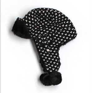 Forever 21 black winter trapper hat