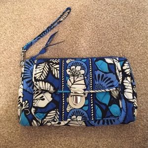 Ver Bradley wristlet
