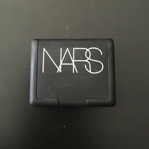Nars single eyeshadow in Ondine.