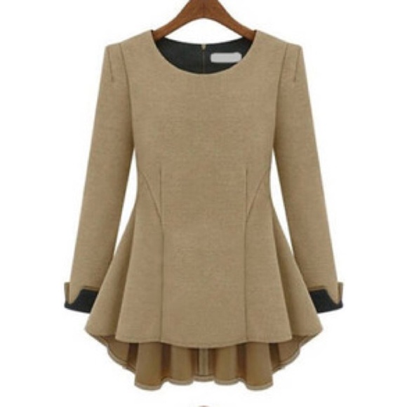 • new • Beige & Black Ruffle Bottom Too