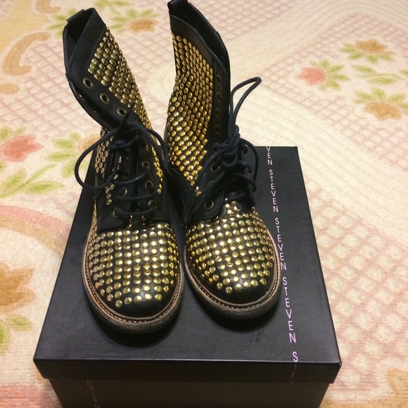Steve Madden Boots Authentic