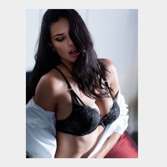 NWOT VS Bombshell Bra