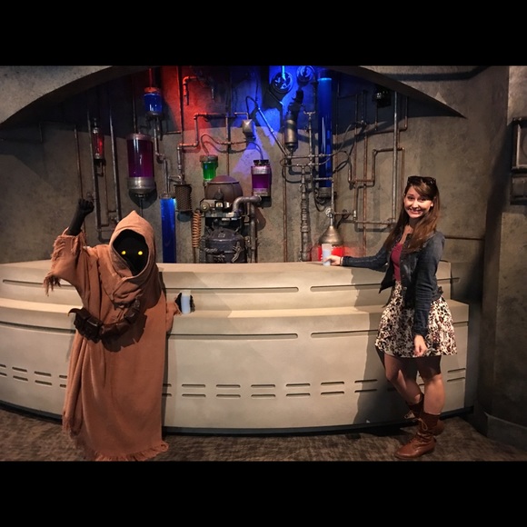 Meet your Posher, Julia - Picture 1 of 1