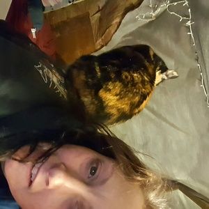 Meet your Posher, Lori