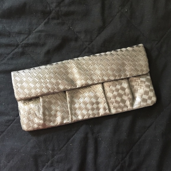 Silver clutch