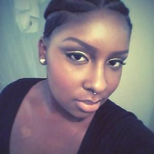 Meet your Posher, Rickia