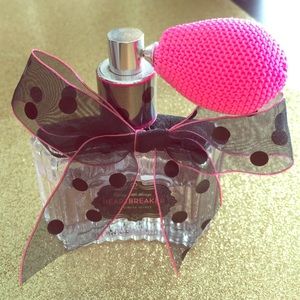 Victoria Secret Heartbreaker perfume