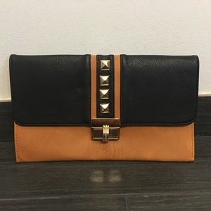 SOLD ON MERCARI: Two toned large clutch