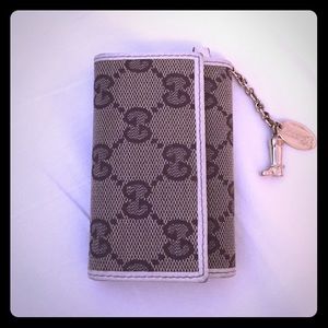 💜 Gucci Key Holder