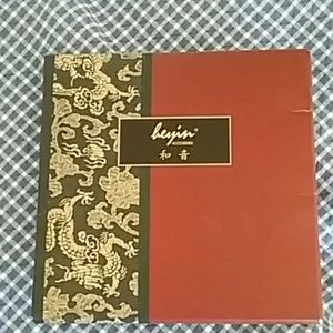 Final Price Brand New ! Heyin scarf