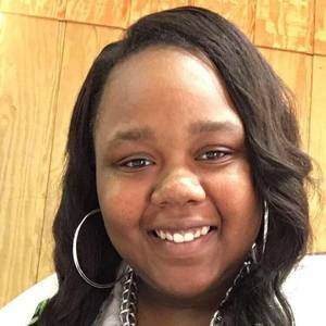 Meet your Posher, Tavia