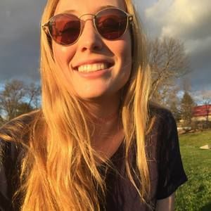 Meet your Posher, Claire