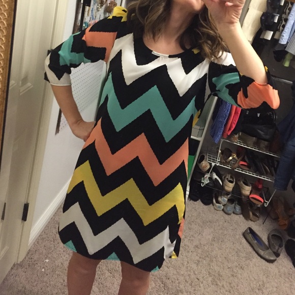 Dresses & Skirts - Candy Rose chevron black dress size L