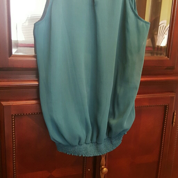 Turquoise Ruffled Top - Picture 3 of 4